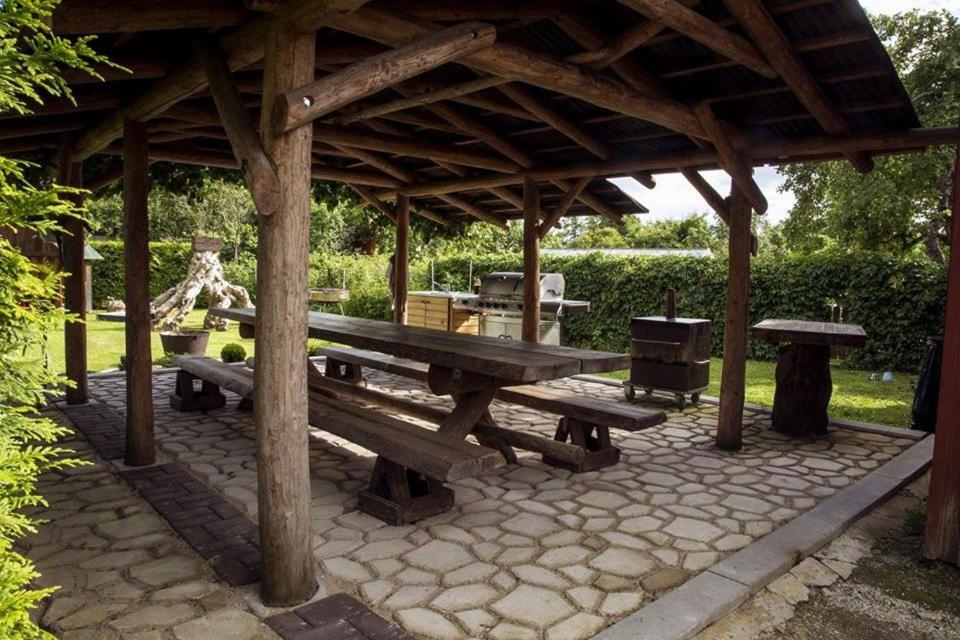 פולטסמה Vahe Guest House מראה חיצוני תמונה